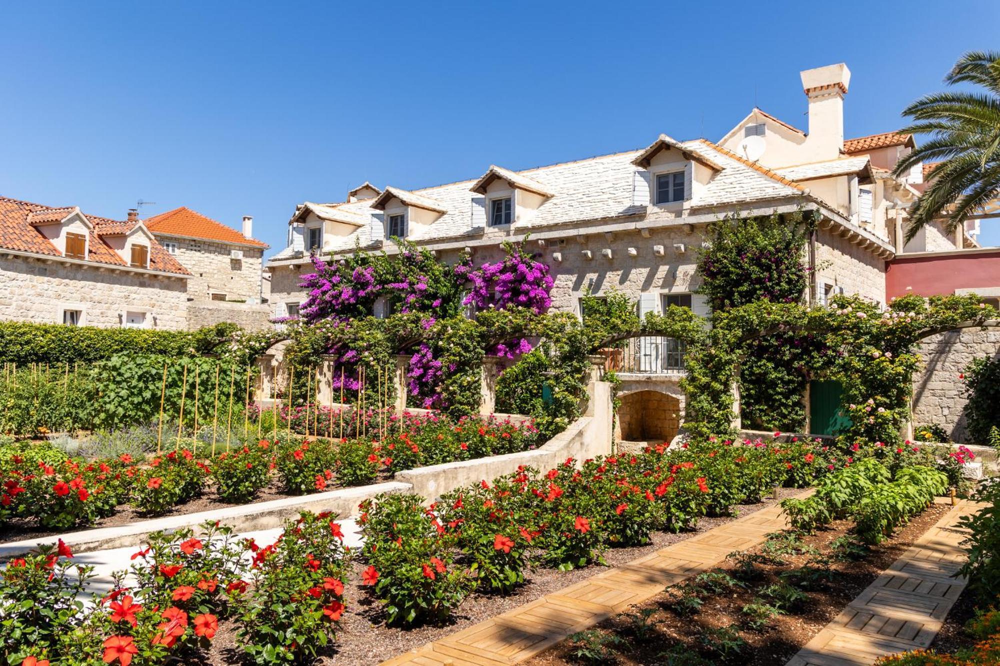 Hotel Lemongarden - Adults Only Сутиван Экстерьер фото